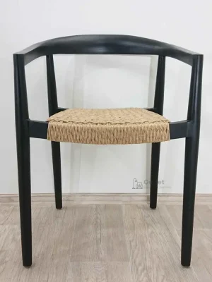 Expresní Doručení Černá jídelní židle Ydalia Kave Home