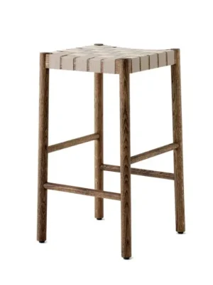 Barová stolička Betty TK7 66 cm "Smoked Oak / Natural" &Tradition Horká Nabídka